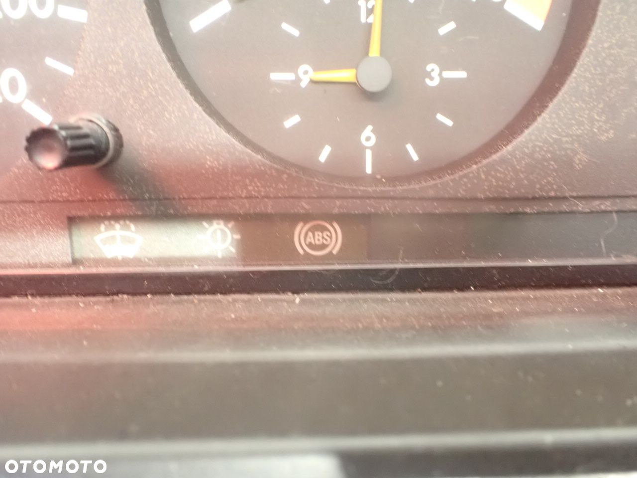 LICZNIK MERCEDES - BENZ W124 E300 2.3 BENZYNA 87001221 - 9