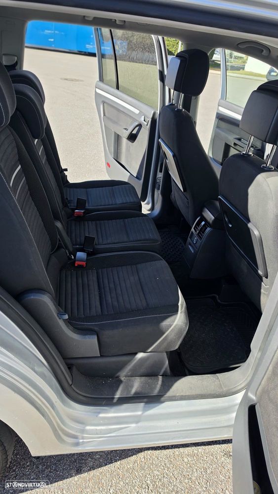 VW Touran 2.0 TDI DPF BlueMotion Cup - 8