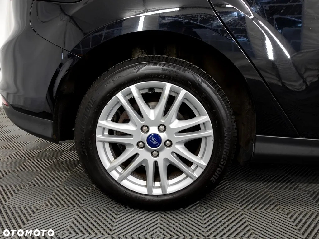 Ford Focus 1.6 EcoBoost Titanium - 26