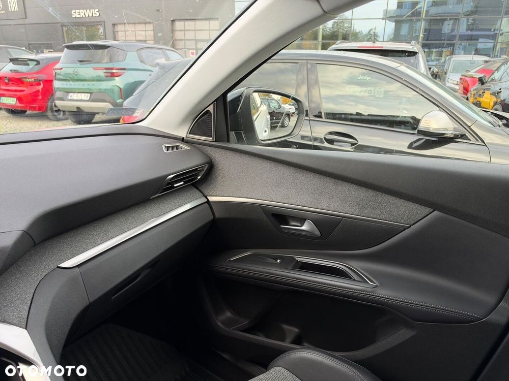 Peugeot 5008 1.2 PureTech Allure S&S - 26