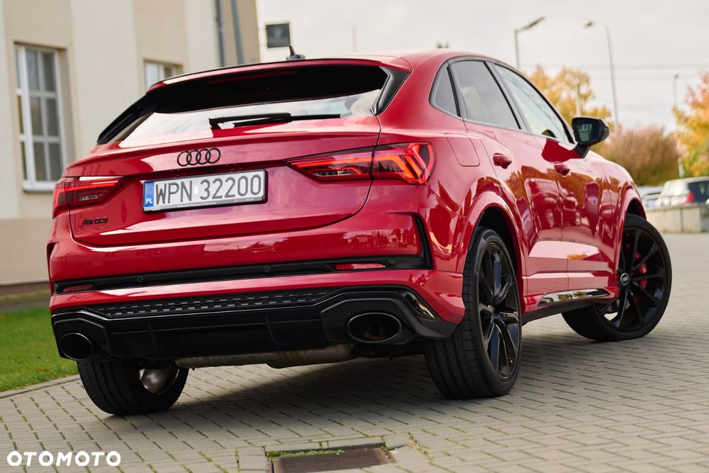 Audi Q3 RS S tronic - 12