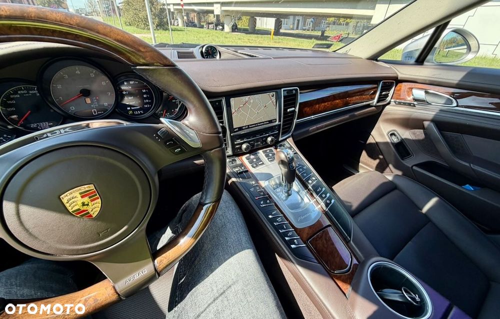 Porsche Panamera 4S - 3