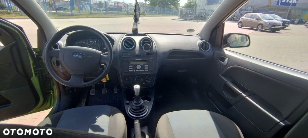 Ford Fiesta 1.4 Ambiente - 7