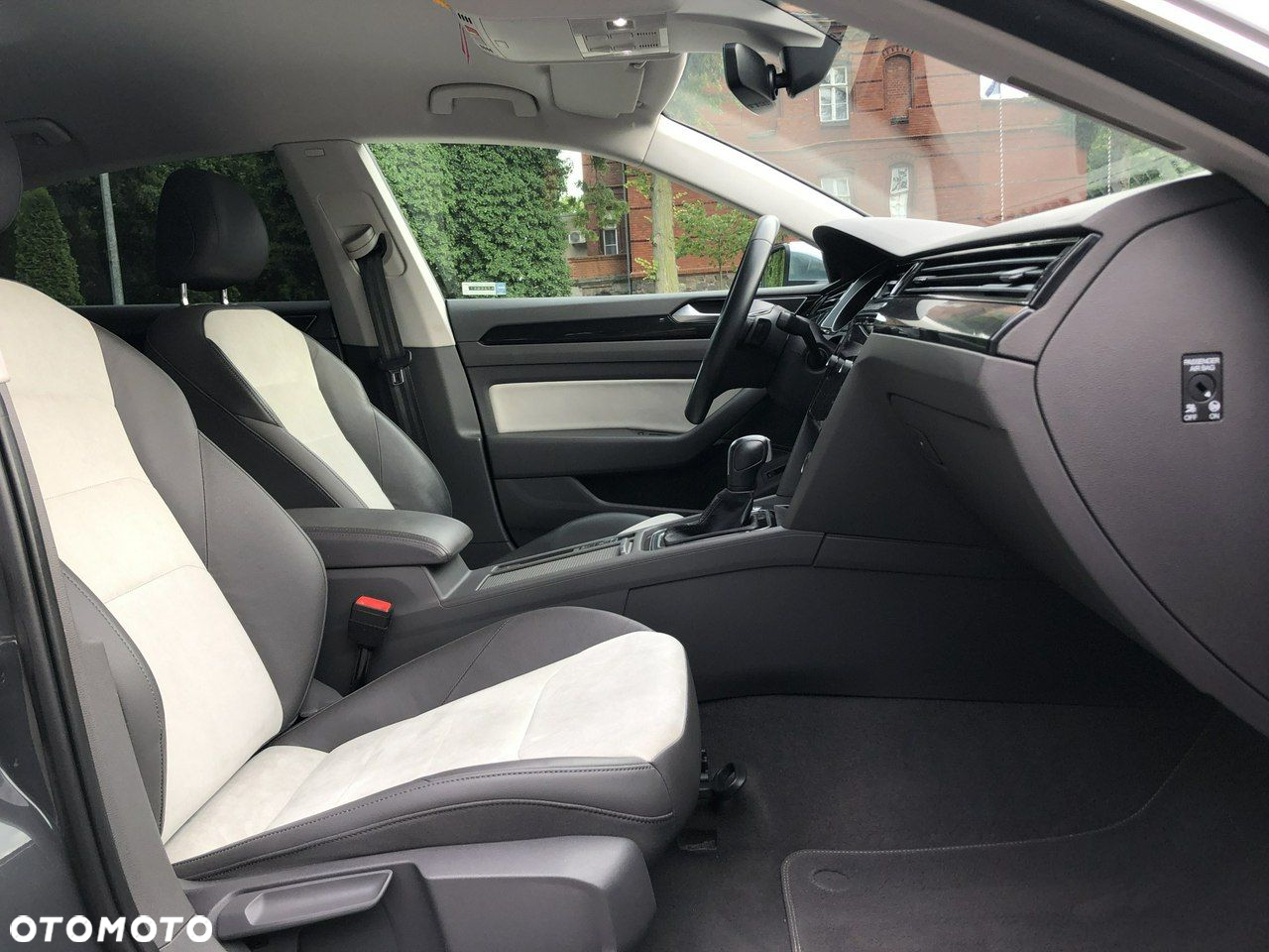 Volkswagen Arteon 2.0 TDI SCR Elegance DSG - 10