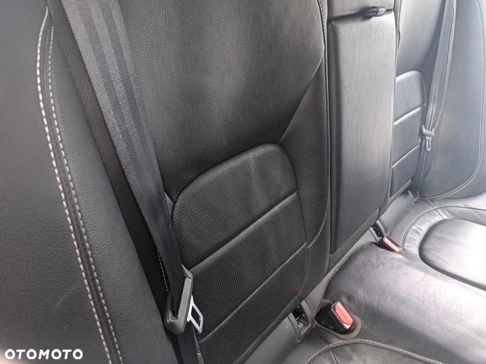 Jaguar XE 2.0 D Prestige - 14