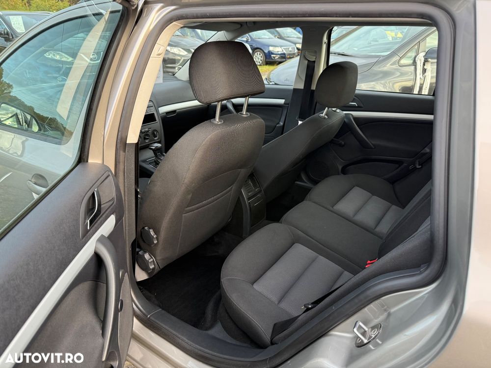 Skoda Octavia 1.9 TDI DPF DSG Ambiente - 10