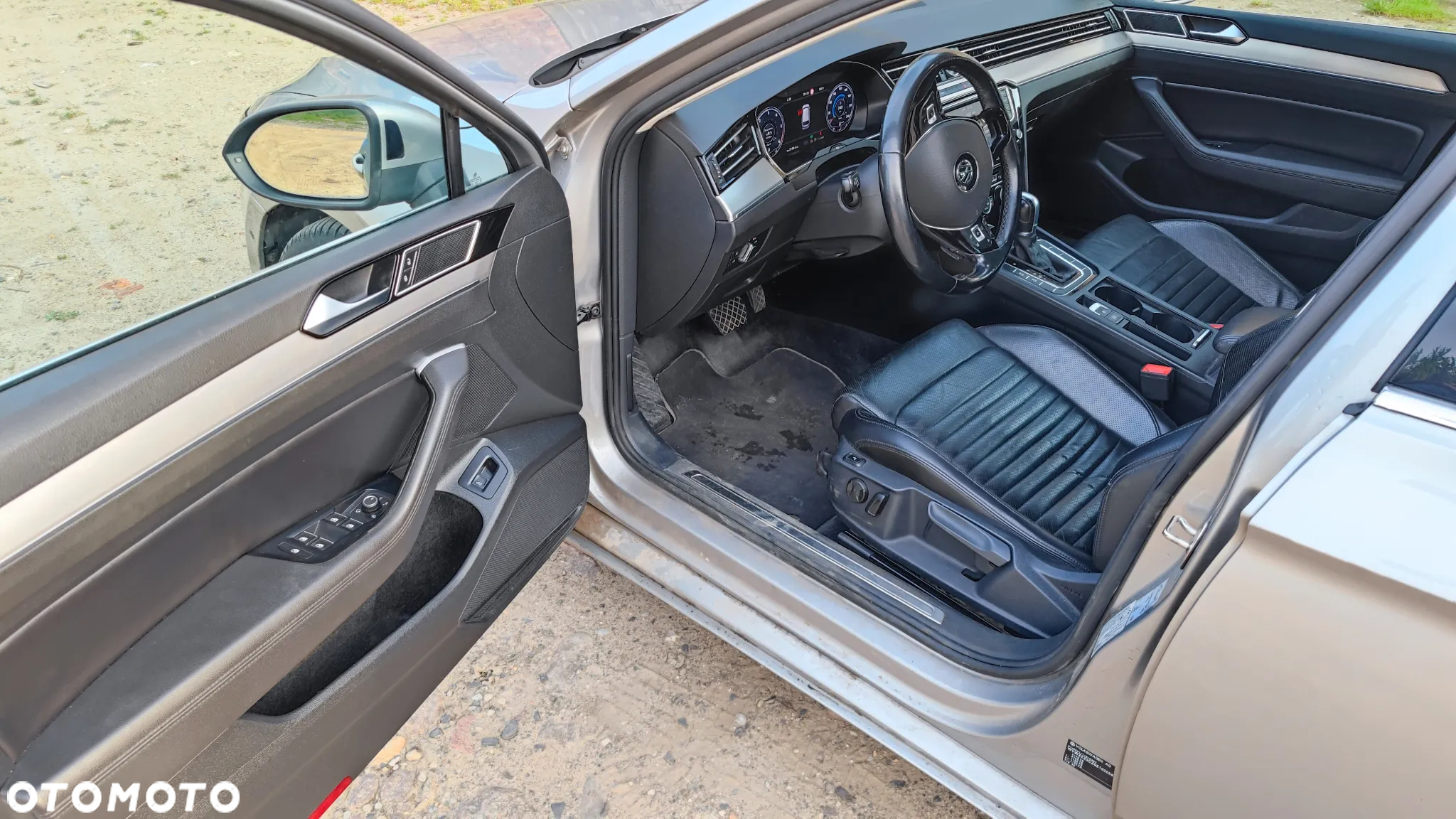 Volkswagen Passat 2.0 TDI BMT Highline DSG - 11