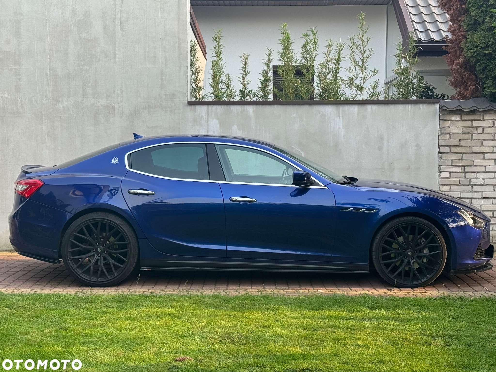 Maserati Ghibli Standard - 2