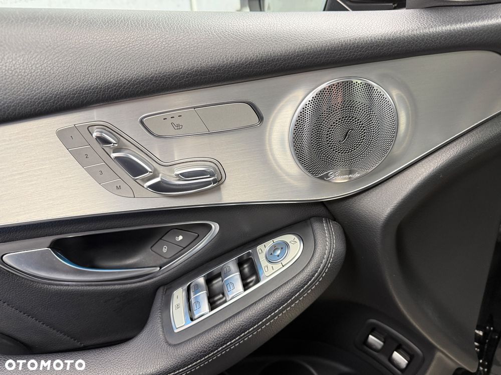 Mercedes-Benz GLC 250 d 4Matic 9G-TRONIC AMG Line - 17