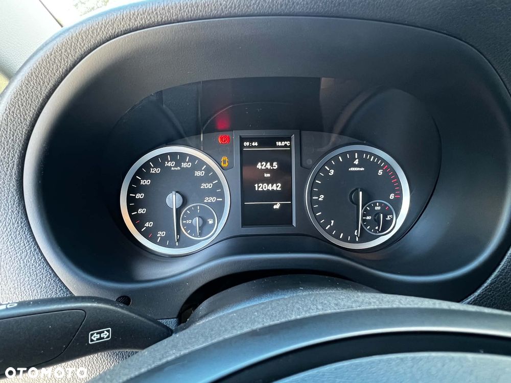 Mercedes-Benz VITO 116 CDI FURGON - 16