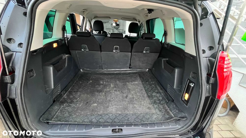 Peugeot 5008 - 4