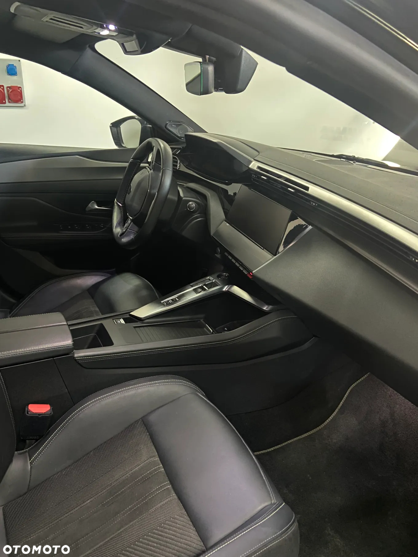 Peugeot 408 1.2 PureTech GT S&S EAT8 - 17