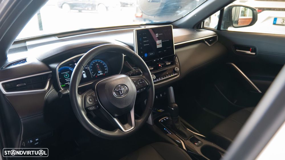 Toyota Corolla Cross 2.0 Hybrid Luxury - 11