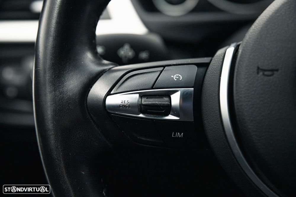 BMW 318 d Pack M - 21