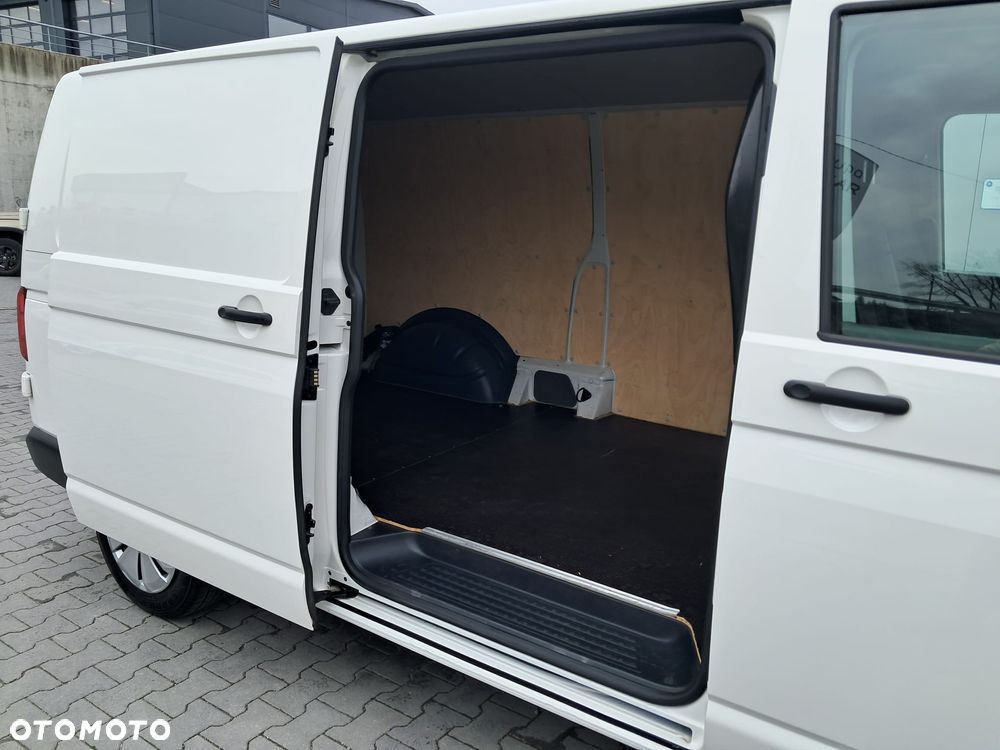 Volkswagen Transporter - 19