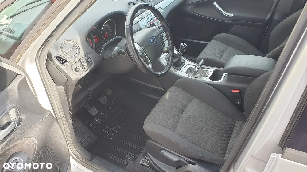 Ford S-Max - 5