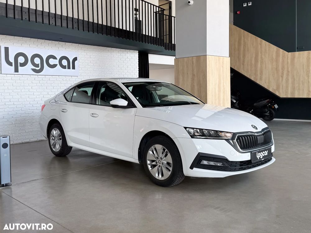 Skoda Octavia - 2