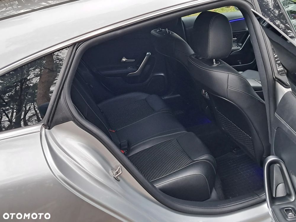 Mercedes-Benz CLA 180 d 8G-DCT Progressive - 30