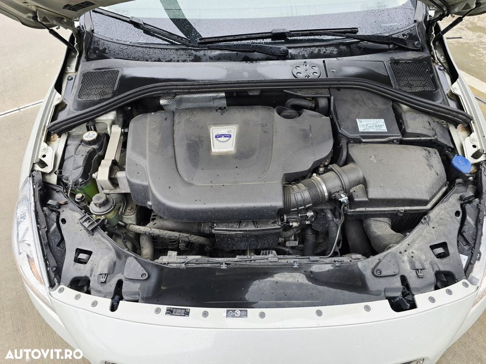 Volvo S60 D3 Start-Stop Kinetic - 8