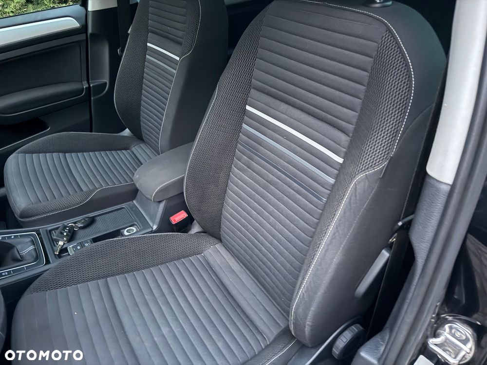 Volkswagen Golf 1.2 TSI BlueMotion Technology Cup - 32