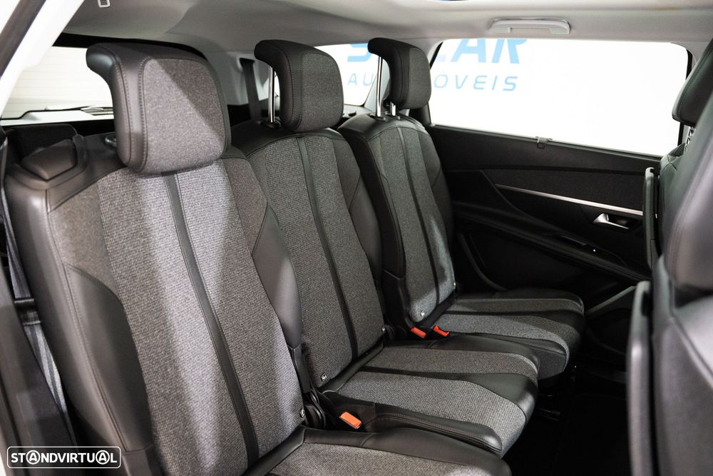 Peugeot 5008 1.2 PureTech Allure EAT8 - 31