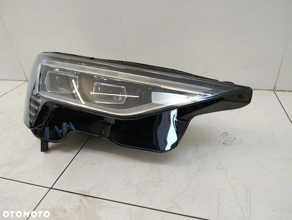 Lampa reflektor full led prawy przód eu Audi Q8 e-tron etron - 3