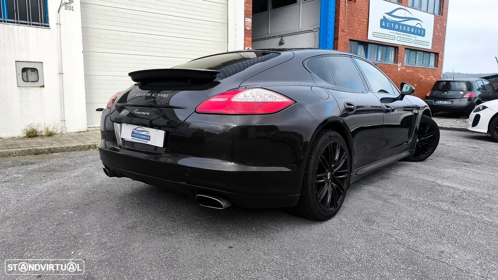 Porsche Panamera 4 Platinum Edition PDK - 9