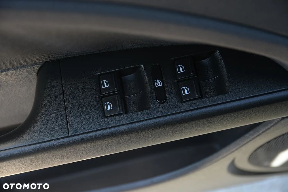 Seat Leon 1.6 Audience - 30