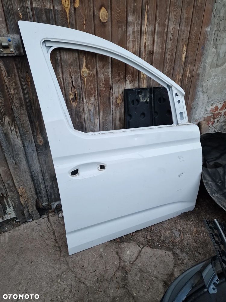 Drzwi  prawy przód  vw  CADDY  Vl - 4