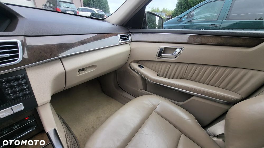 Mercedes-Benz Klasa E 220 BlueTEC 7G-TRONIC Avantgarde - 17