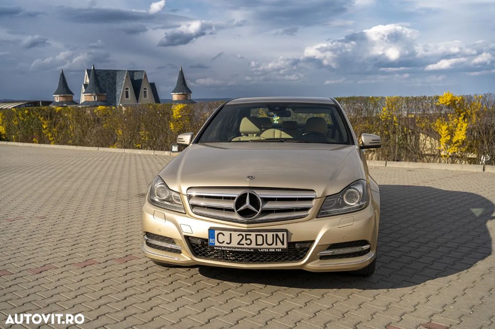 Mercedes-Benz C 250 CGI Automatik BlueEFFICIENCY Elegance - 1