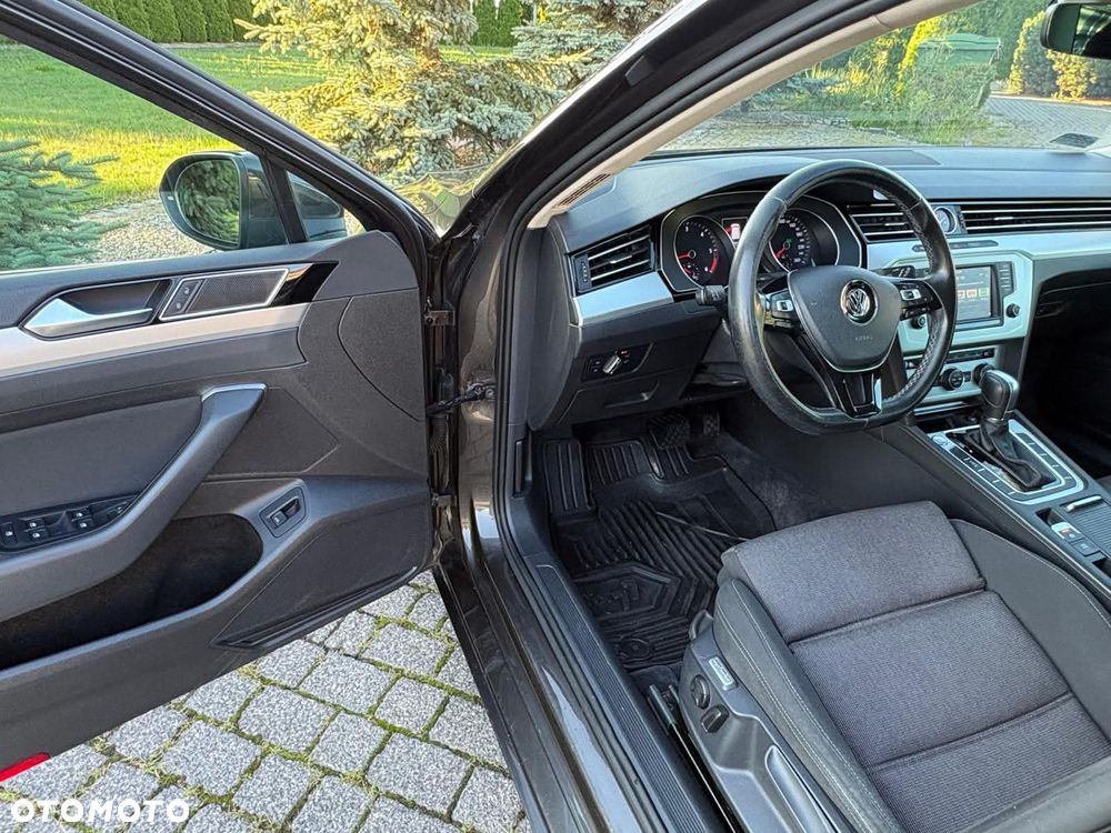 Volkswagen Passat 2.0 TDI BMT Comfortline DSG - 17