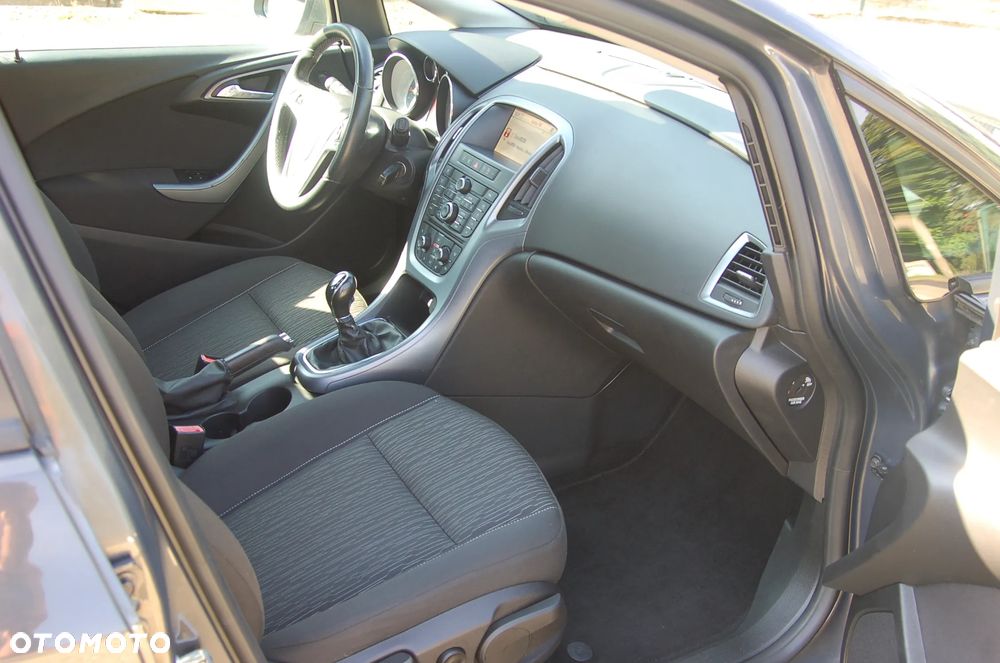 Opel Astra 1.4 Turbo Cosmo - 9