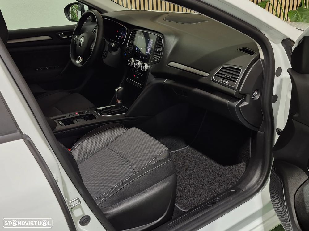 Renault Mégane 1.6 Plug-In Intens - 13