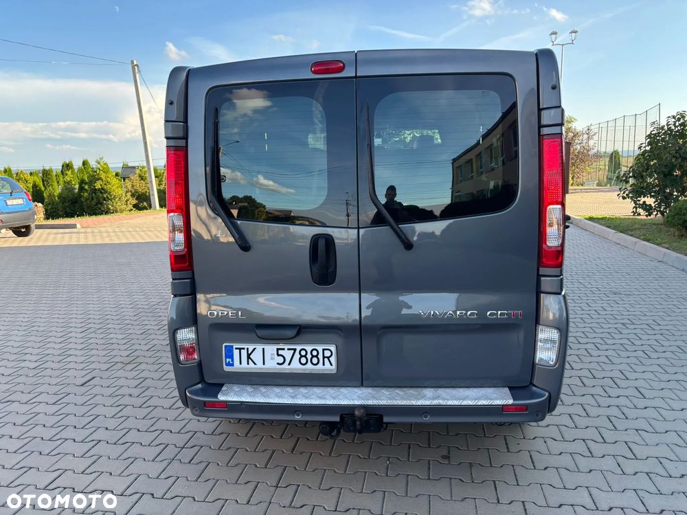 Opel Vivaro - 8