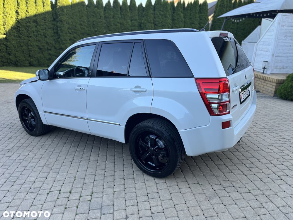 Suzuki Grand Vitara 2.4 De Luxe - 40