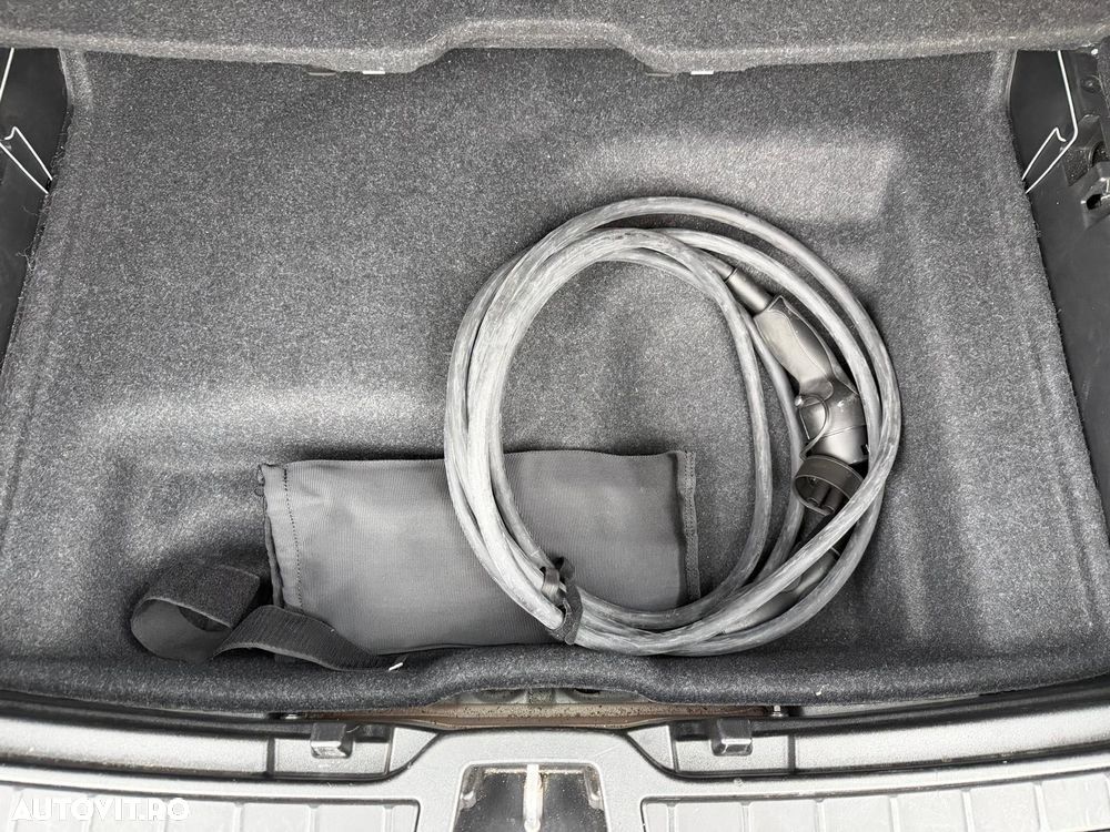 Volvo XC 40 Recharge Twin Motor AWD Ultimate - 31