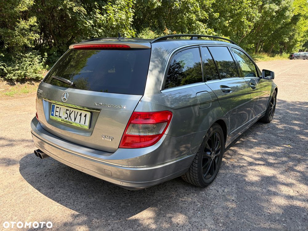 Mercedes-Benz Klasa C 180 Kompressor Automatik BlueEFFICIENCY Elegance - 4