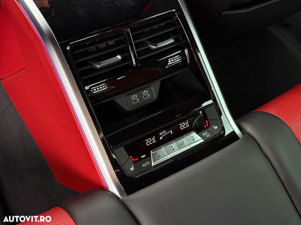 BMW Seria 8 - 31