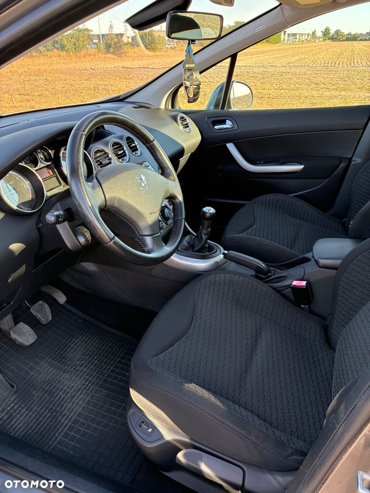 Peugeot 308 120 VTi Premium - 5
