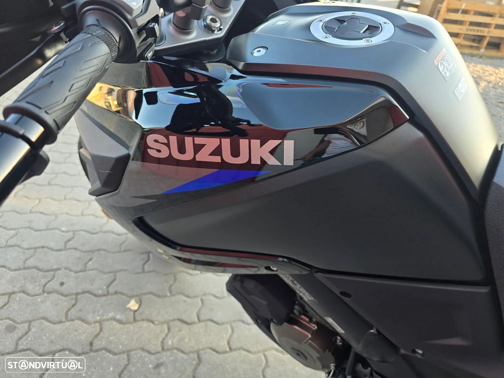 Suzuki DL 1050 RR - Campanha - 7