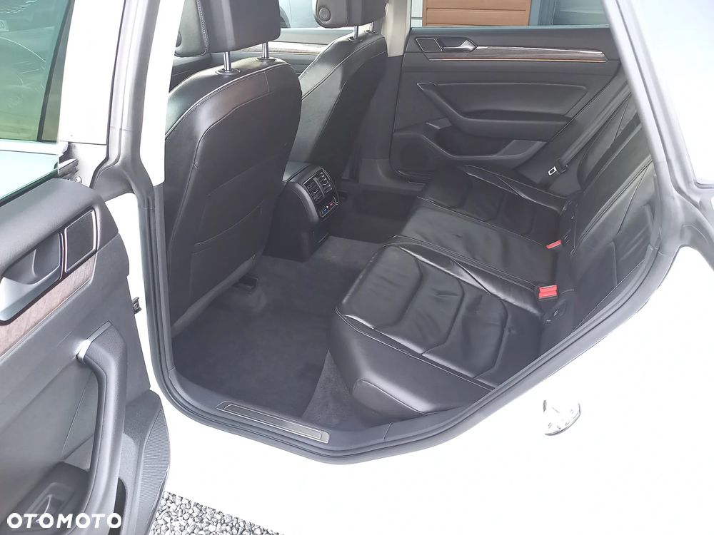 Volkswagen Arteon 2.0 TDI Bi-Turbo SCR 4Mot Elegance DSG - 24