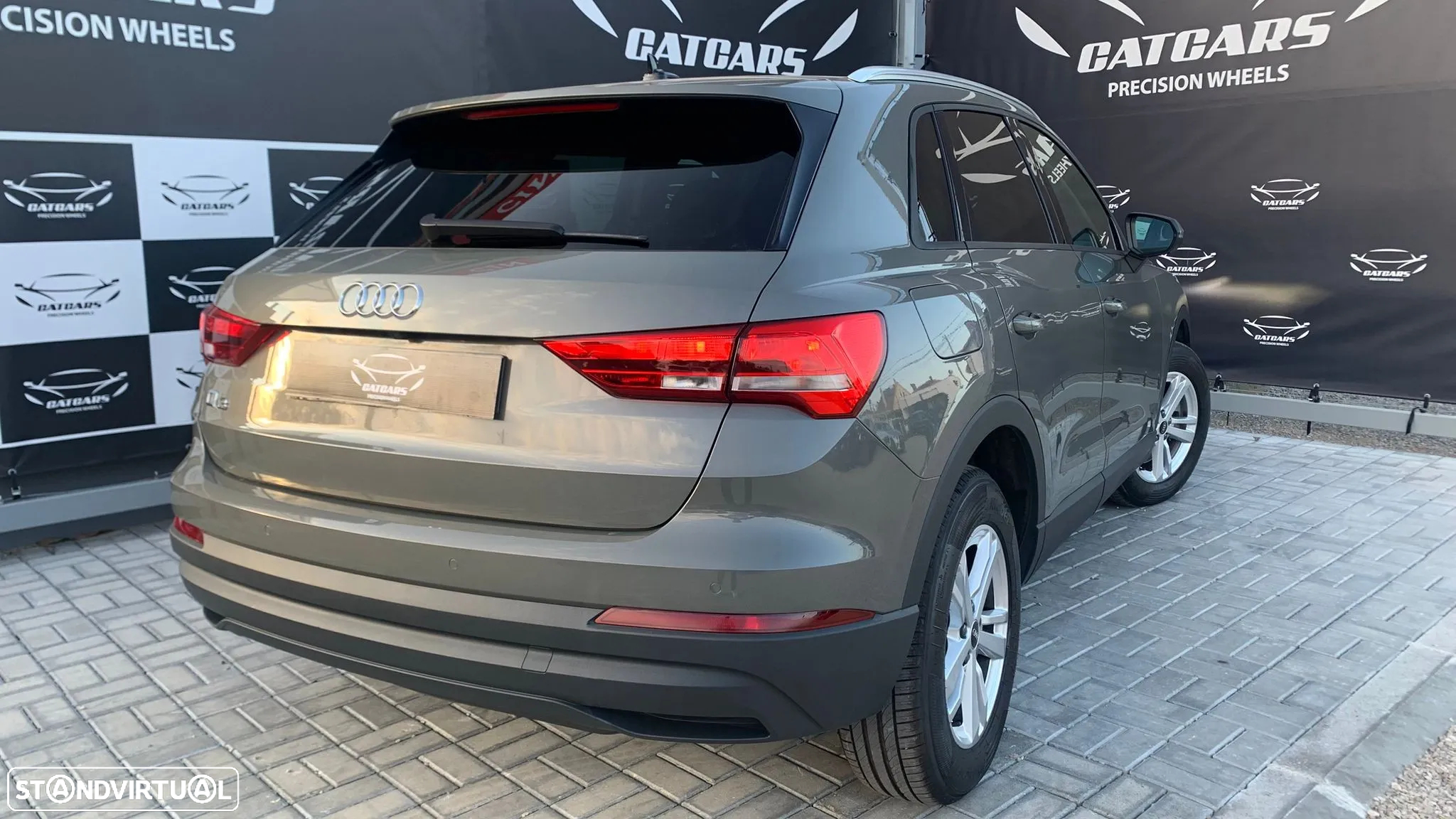 Audi Q3 45 TFSIe S tronic - 4