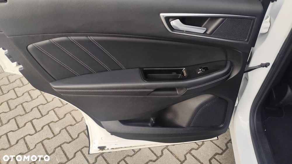 Ford Edge 2.0 TDCi 4x4 ST-LINE - 25