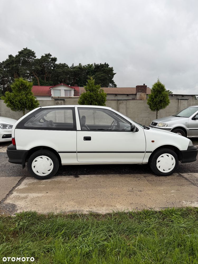 Suzuki Swift 1.0 GL - 15