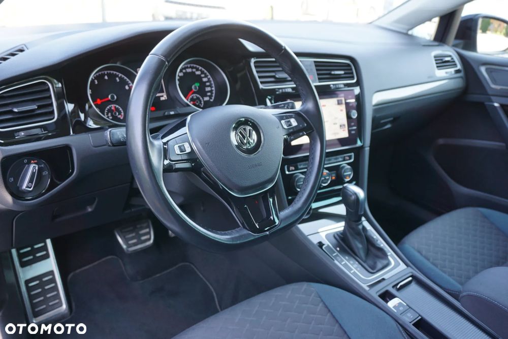 Volkswagen Golf 1.5 TSI ACT OPF DSG IQ.DRIVE - 10