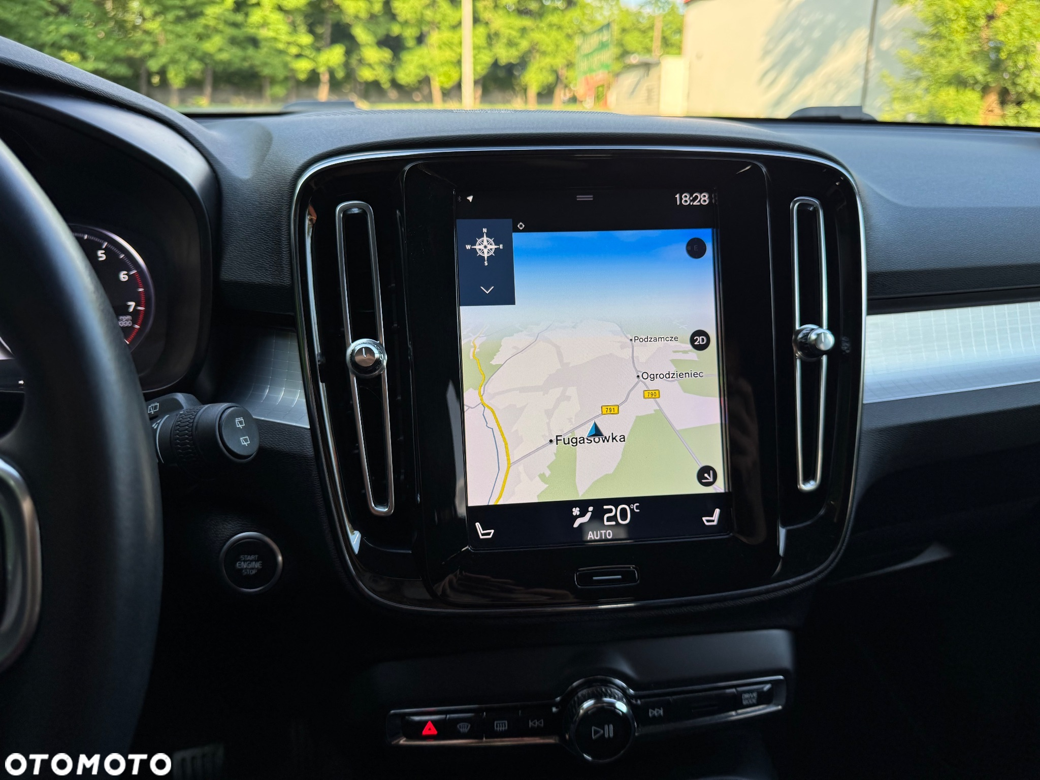 Volvo XC 40 T3 Momentum - 17