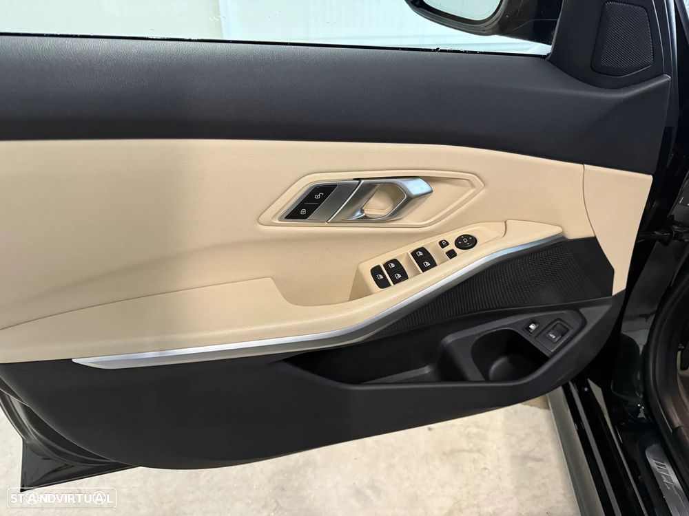 BMW 330 e Aut. M Sport - 42