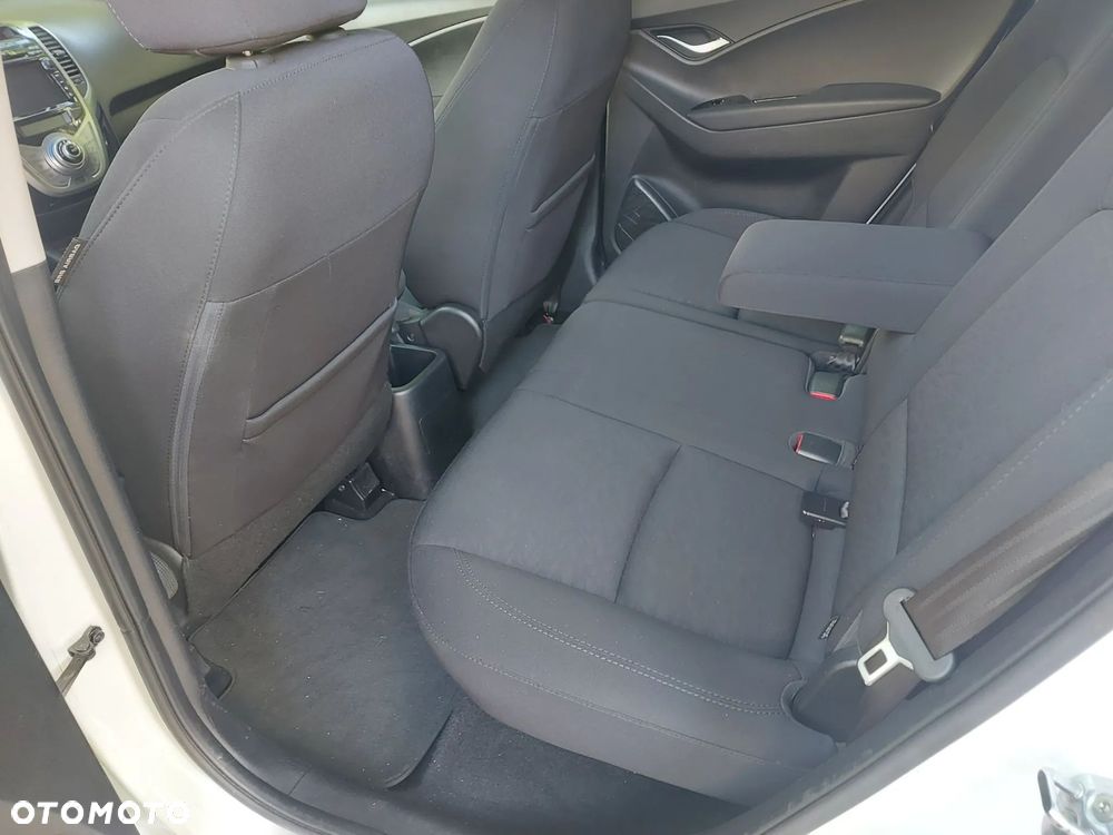 Hyundai ix20 - 17