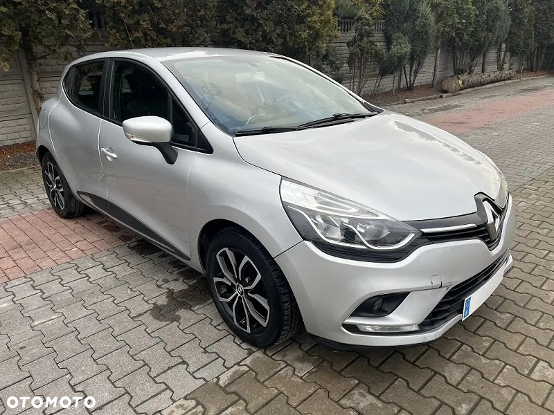 Renault Clio - 2